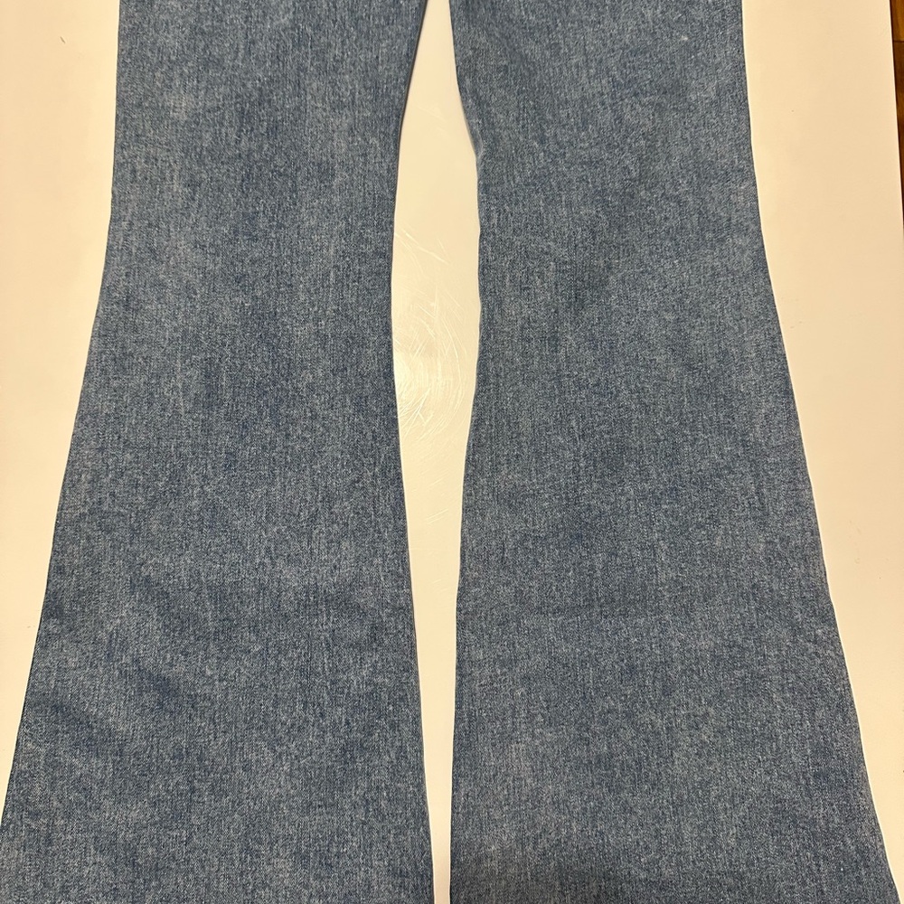 American Eagle Light Blue Denim Jeans - Picture 7 of 10